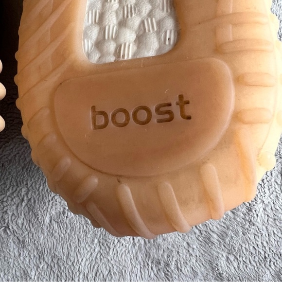 Yeezy Adidas Boost 350 V2 Knit Lace-Up Sneaker Synth Reflective Cream Pink 9.5 - Picture 10 of 16